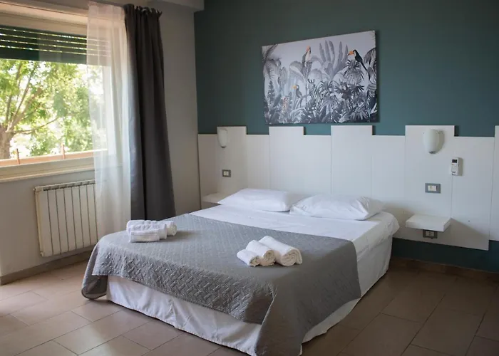 Couette-café Mirage 4*