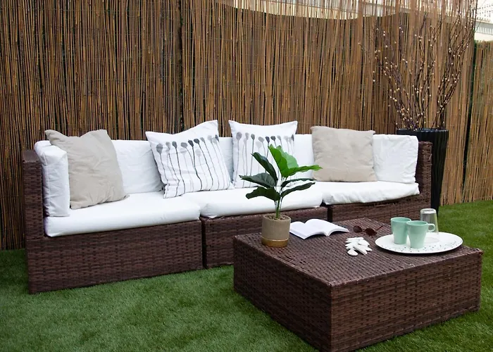 Couette-café Mirage 4*